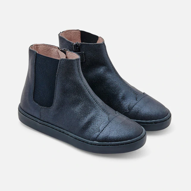 Girl Chelsea boots