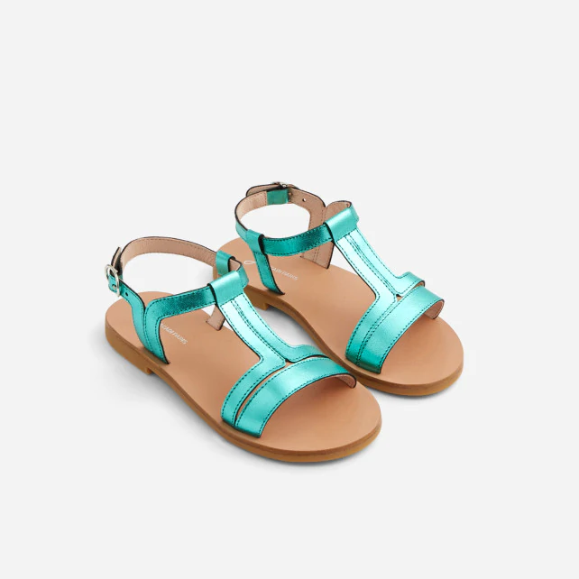 Girl iridescent leather sandals