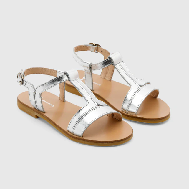 Girl iridescent leather sandals