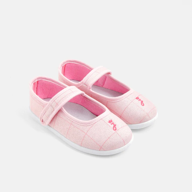 Girl slippers