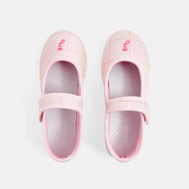 Girl slippers