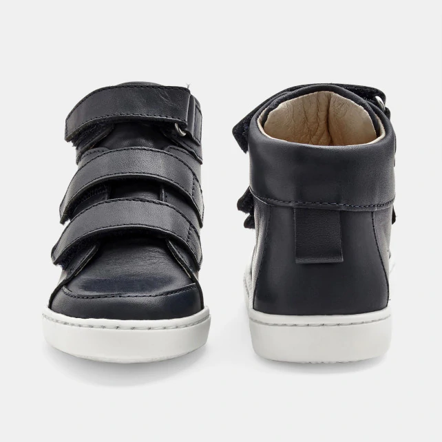 Boy high-top leather tennis shoes