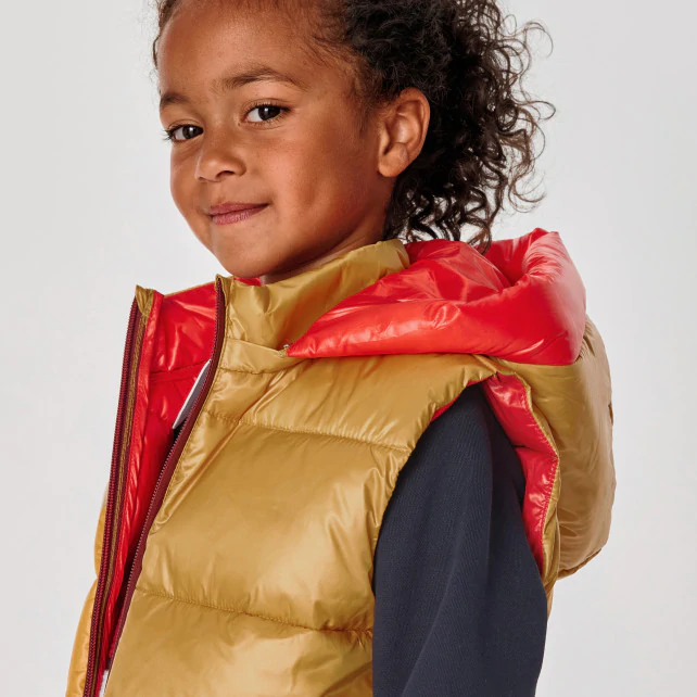 Girl sleeveless down jacket