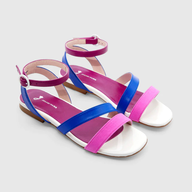 Girl leather sandals