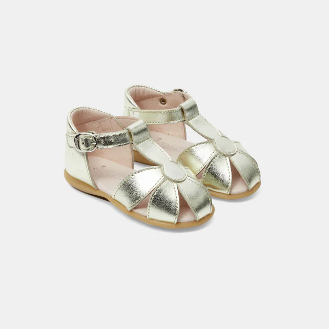 Baby girl iridescent leather sandals