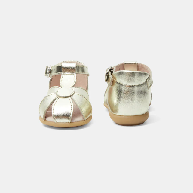 Baby girl iridescent leather sandals