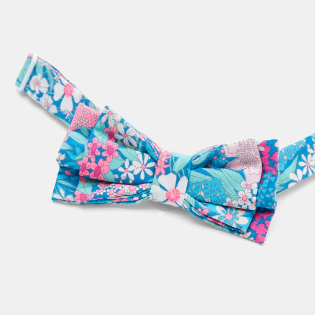 Boy bow tie in Liberty fabric