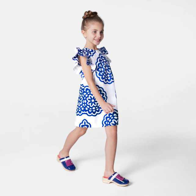 Girl rose print dress